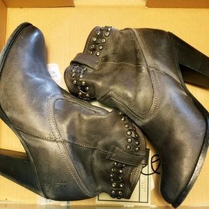 Frye Women's Jenny Cut Studded Short Ankle Boots